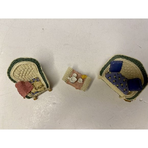 Avon Collectibles Victorian Memories Miniature Doll Furniture Wicker Porch 3pc - Picture 2 of 11
